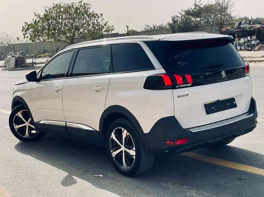 PEUGEOT 5008  2019 image 4