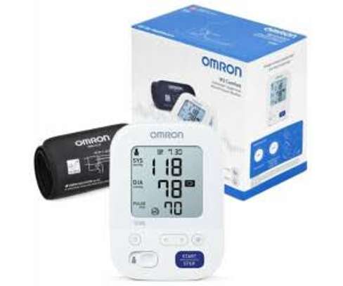 Omron M2 Basic tensiomètre électronique bras LCD image 1