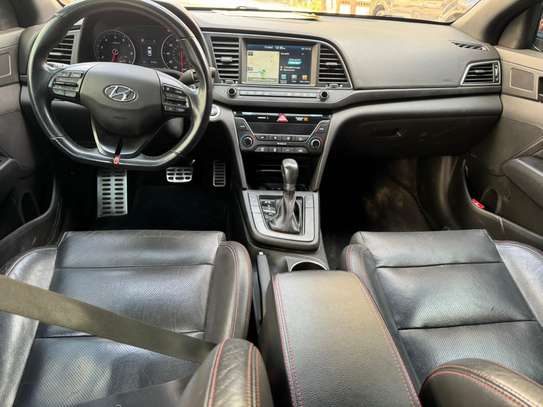 Hyundai elantra sport Anne 2018 full options image 4