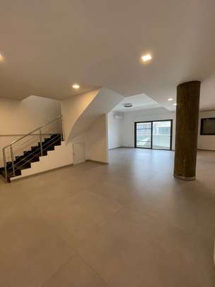 Splendides Duplex à Louer aux Almadies image 7