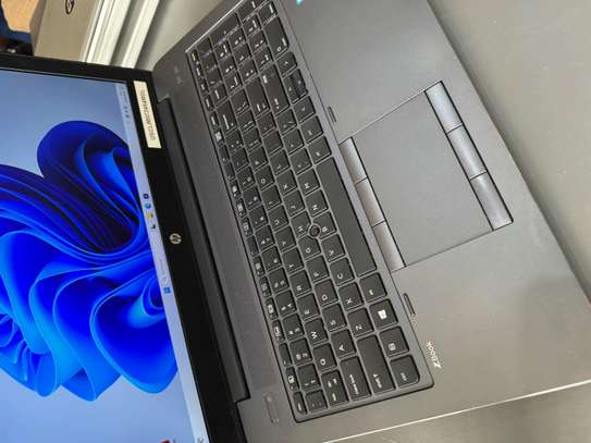 HP zbook i7/ 4gb dédiée/ 16gb ordinateur gamer image 3