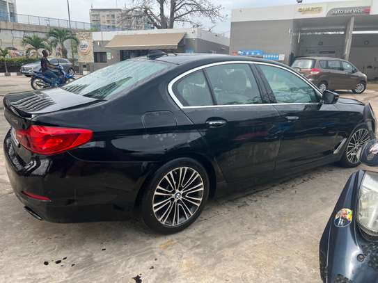 BMW 540i XDRIVE full options image 3