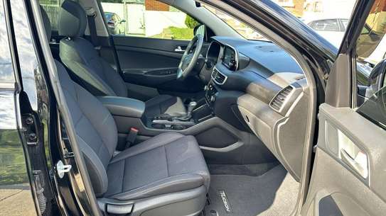 Hyundai Tucson image 6