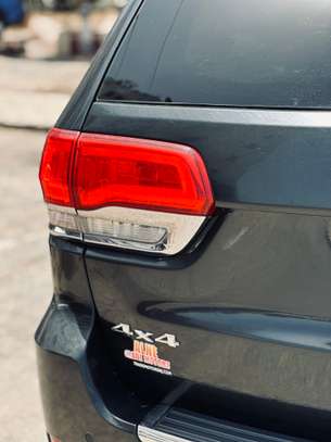 JEEP GRAND CHEROKEE LIMITED image 8