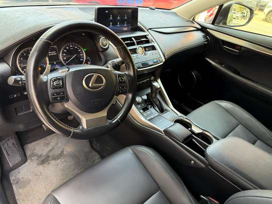 Lexus NX 200 2018 image 4