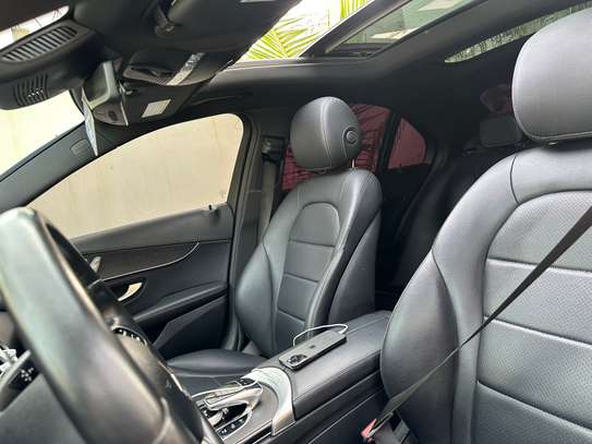 Mercedes C300 AMG image 9