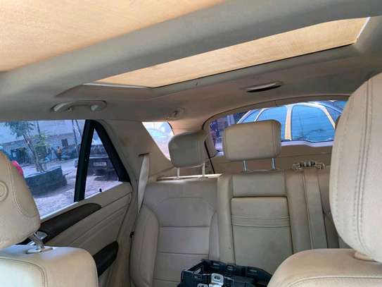 Mercedes Benz ML 400 4 matic image 3