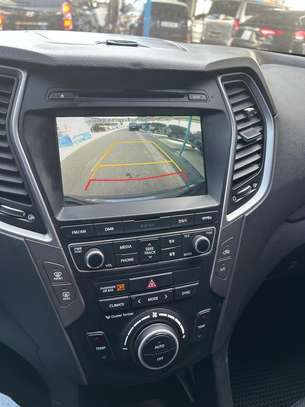 Hyundai Santa Fe diesel 4WD 2017 full options image 3