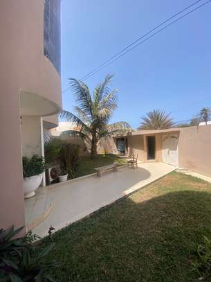 Un Appartement F3 à louer à Ngor Diarama image 2