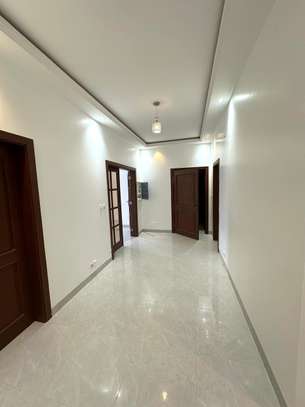 Appartement de type F3 à louer au mamelle cité mbackiou Faye image 3