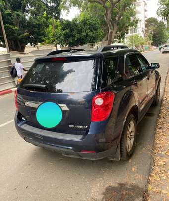 Chevrolet SUV bleu foncé automatique essence image 8