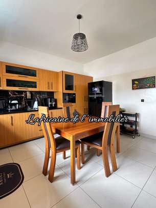 F4 Duplex à louer – Résidence Toucan, Almadies image 8