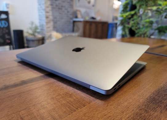 MacBook Air M1 image 1
