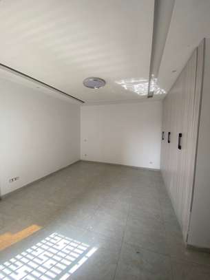 Un Appartement F4 à Ouakam image 11