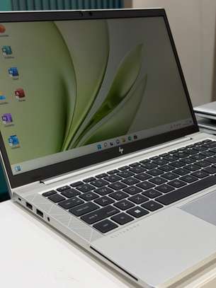 HP EliteBook 830 G8 * 11e Gen image 6