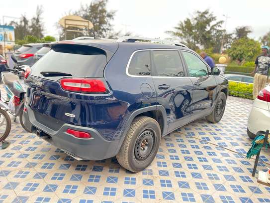 Jeep Cherokee 2016 image 9