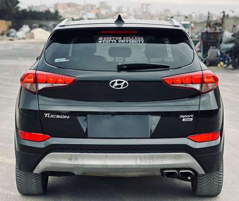 Hyundai Tucson 2018 AWD image 6