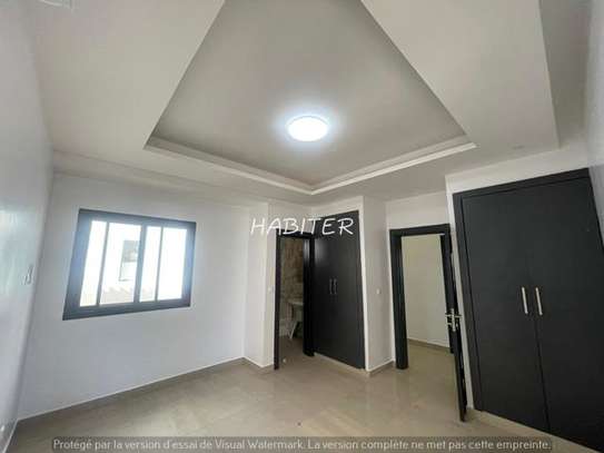 Appartement à louer aux Mamelles à la cité Mackiou Faye image 3