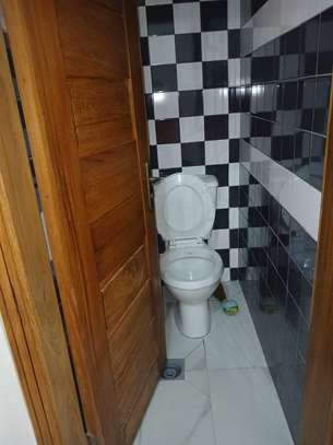 APPARTEMENT/STUDIO A LOUER U.20 AU PREMIER ETAGE image 4