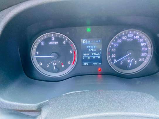 hyundai tucson 2018 2.0 image 6