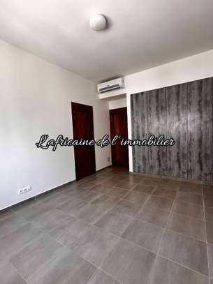 À Louer – Appartement F3 avec Vue sur Mer aux Almadies image 10
