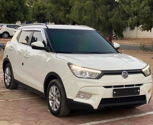 Ssangyong tivoli  2016 image 4