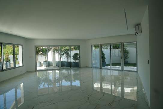 APPARTEMENTS PRESTIGES NON MEUBLES  A LOUER ALMADIES image 7