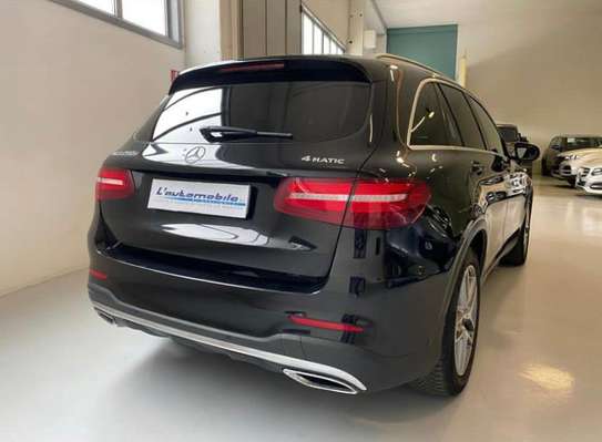 Mercedes glc 300 image 2