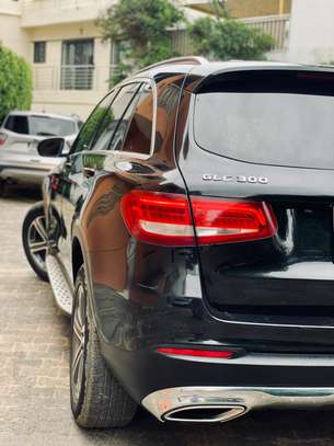 Mercedes GLC image 4