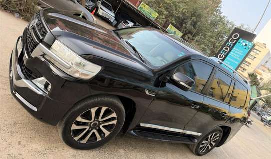 Toyota Land Cruiser V8 – 2021 image 8