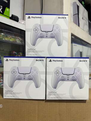 Manette sans fil DualSense™ - Chroma Pearl image 3