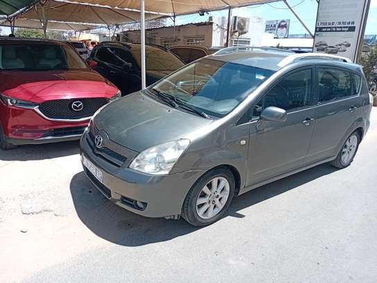 Toyota verso 7 places diesel image 4
