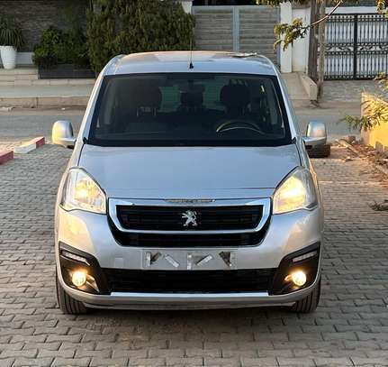 Peugeot partner 2017 image 1