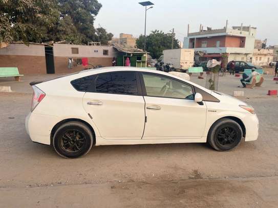 Toyota Prius 2013 image 2