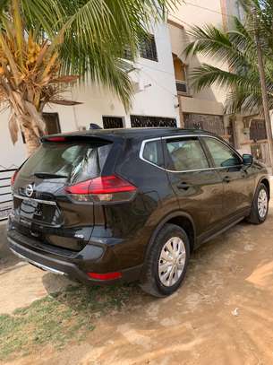Nissan Rogue 2017 image 2