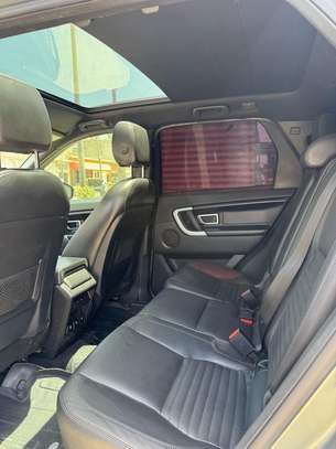 Land Rover discovery 2016 7places image 3