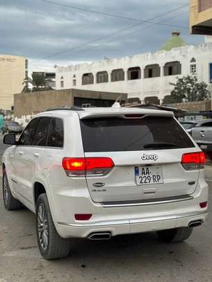 JEPP GRAND CHEROKEE SUMMIT ANNÉE 2017 image 8