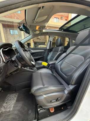 MG auto 2017 image 3