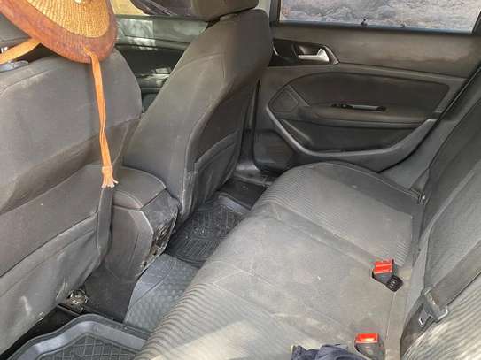 Peugeot 308 2017 image 2