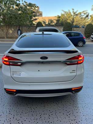 FORD FUSION SE 2018 image 9
