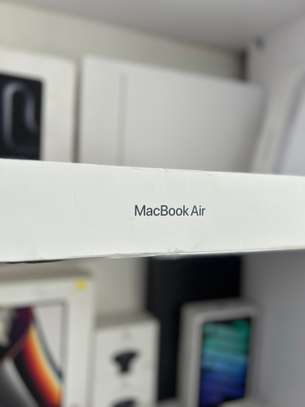 MacBook Air 2024 13 Pouces-M3|16GB RAM|256 image 2