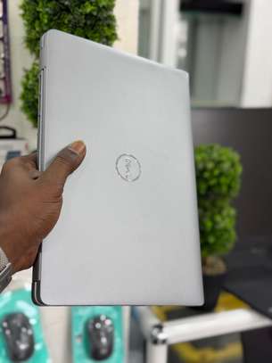 Dell latitude 5450 image 6