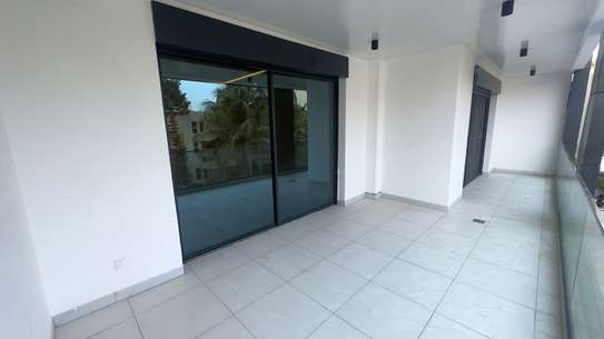 Appartements 4 chambres salon aux Almadies vers King Fahd image 1