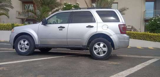 Location ford escape image 7