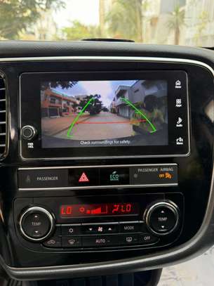 Mitsubishi Outlander 2019 venant 7 places 4 cylindres image 10