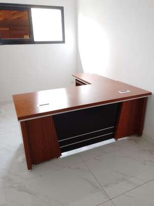 TABLES BUREAU+ RETOUR+ CAISSON (VENANT ALLEMAGNE) image 7
