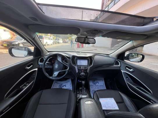 Hyundai Santafe 2017 image 12