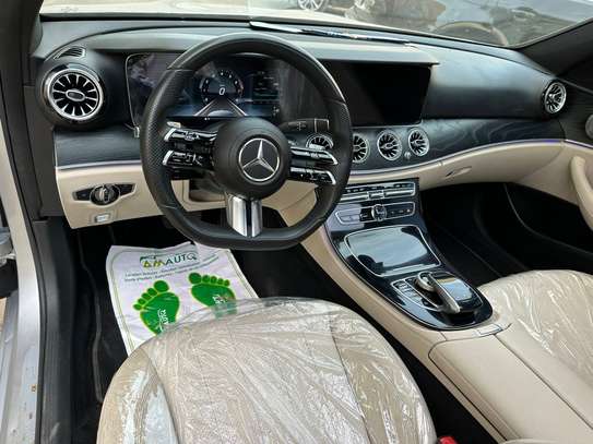 Mercedes E300 2017 image 6