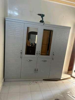 Armoire marron et blanc image 2