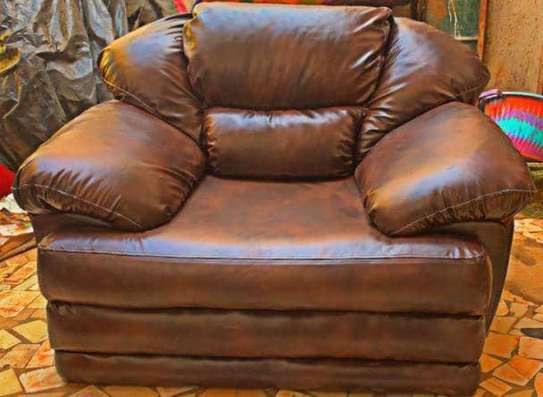 Canape 7 places à bon état image 1